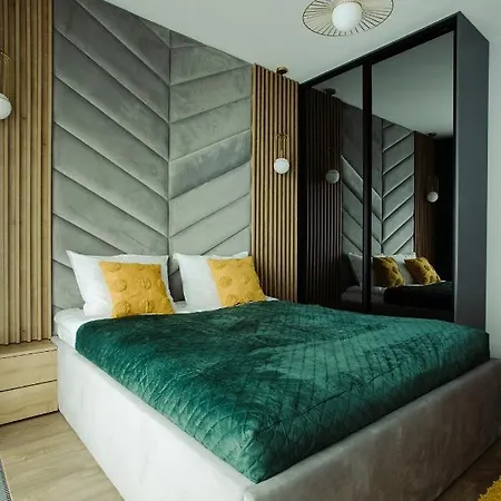 Yacht Park * غدينيا