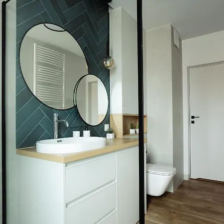 Yacht Park Apartment *